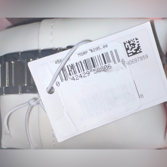 NIB Caravelle by Bulova Men S Two-Tone
Automatic Watch 45A152 - Picture 6 of 7